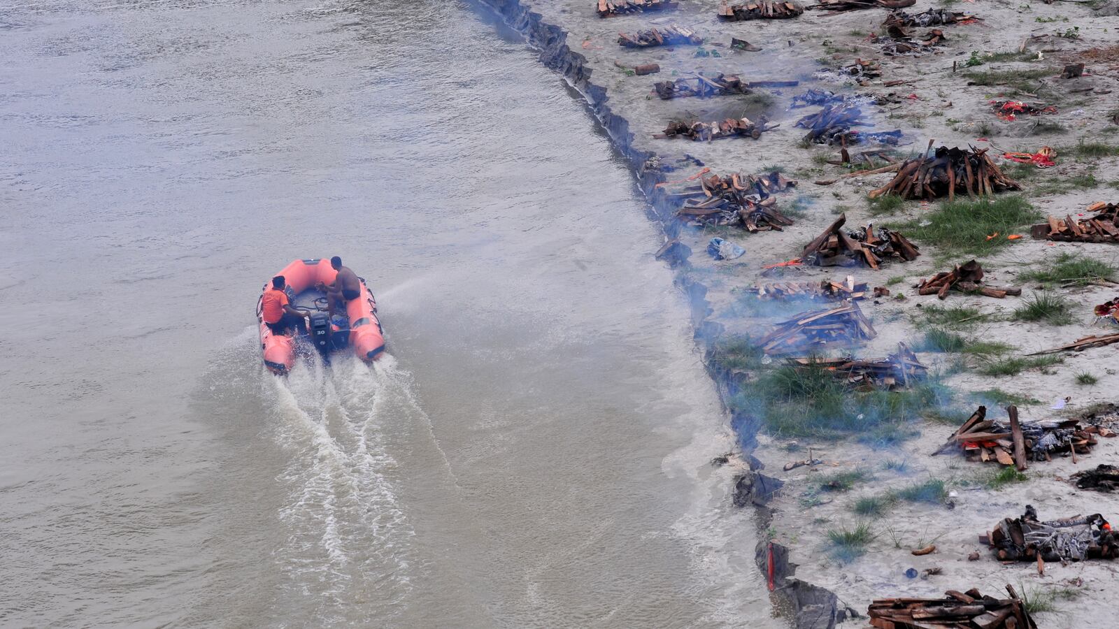 2021-07-06T072703Z_786313567_RC2VEO9P18KH_RTRMADP_3_HEALTH-CORONAVIRUS-INDIA-DEATH_wlupel