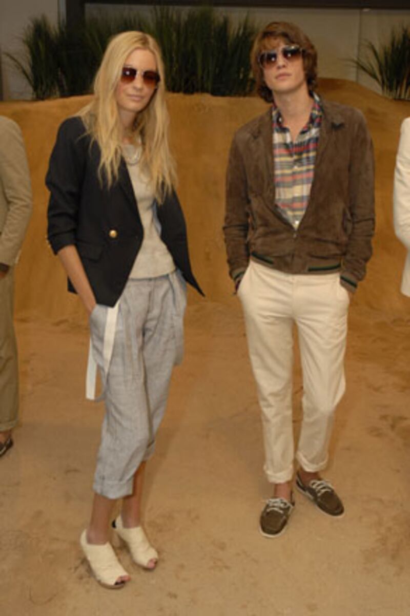 galleries/2009/09/12/ny-fashion-week-day-3/fashion-day-3---band-of-outsider-2_p2fzex