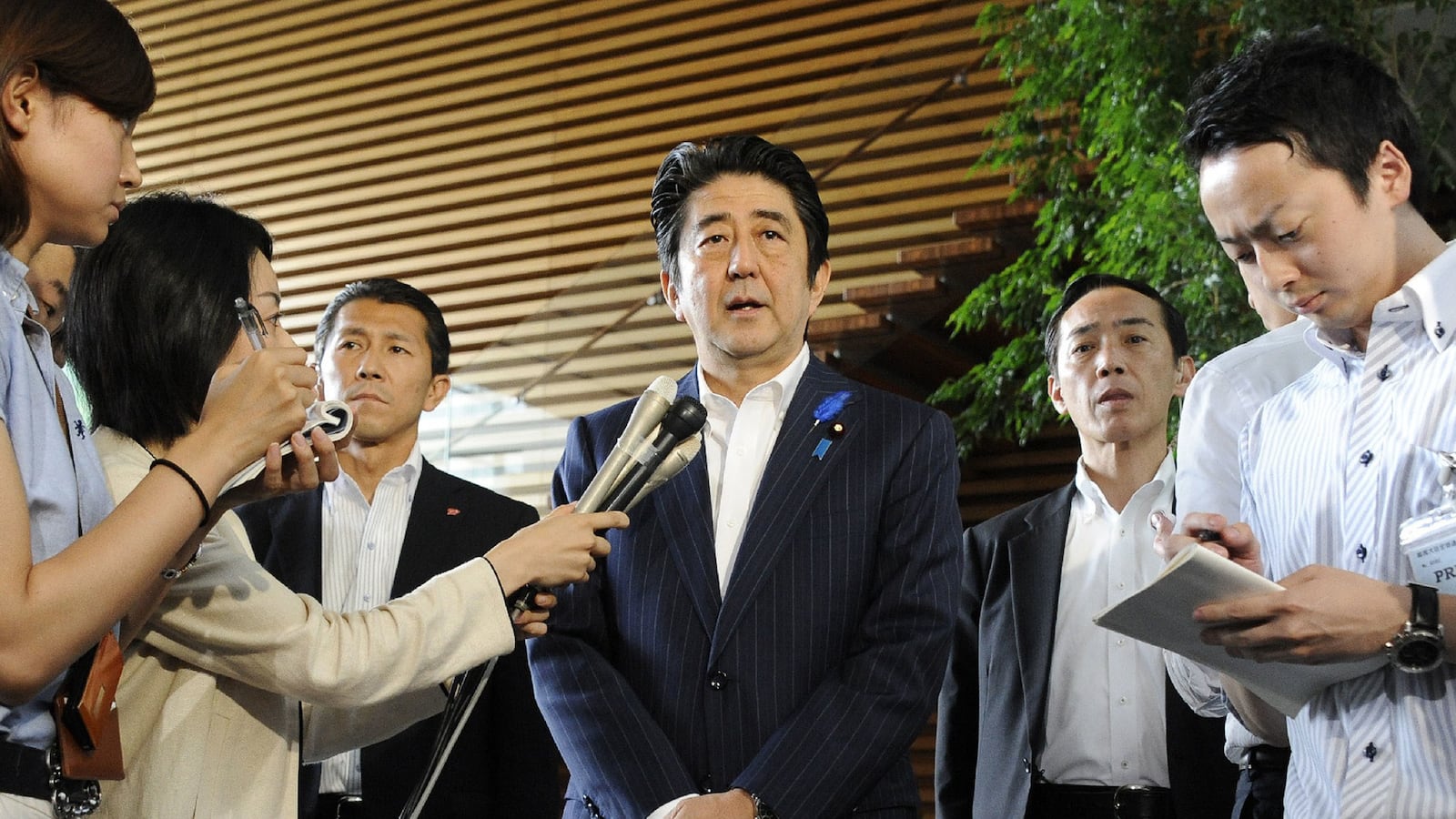 cheats/2014/07/03/japan-eases-sanctions-on-north-korea/140703-japan-nkorea-cheat_ene81m