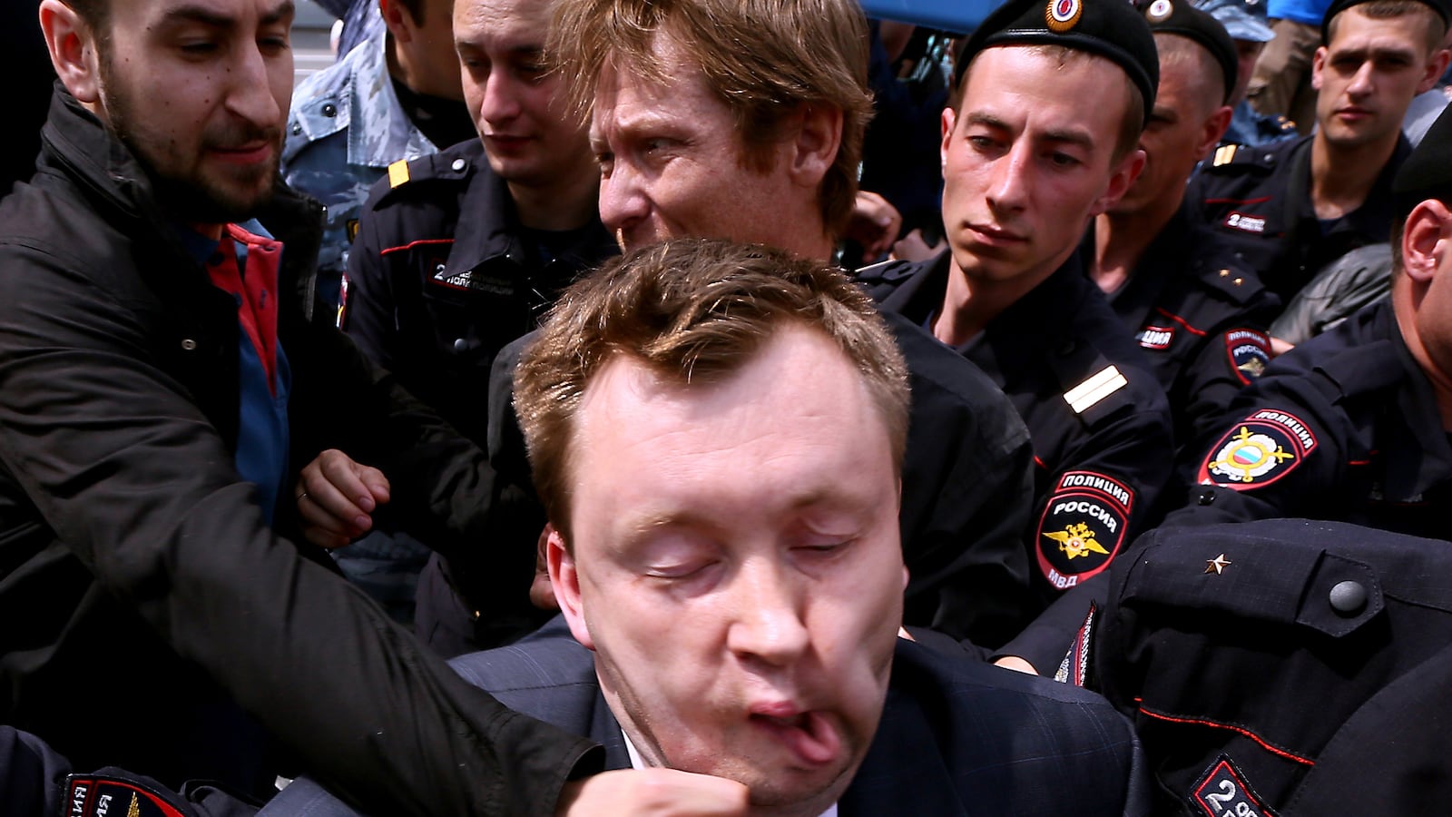 articles/2013/08/01/why-american-conservatives-love-anti-gay-putin/130730-Kirchick-Russia-gay-tease_srzaa3