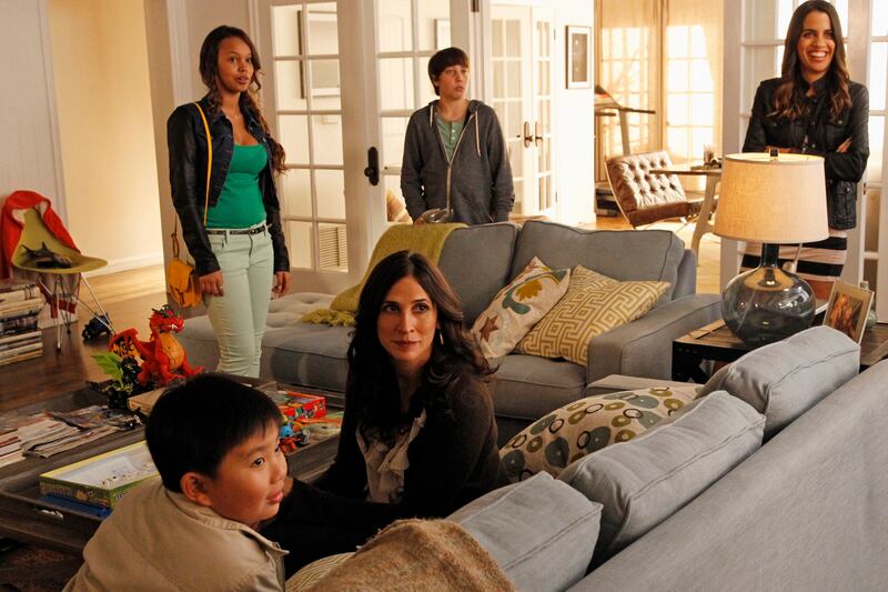 galleries/2013/09/04/fall-tv-2013-previews-9-shows-to-watch-9-shows-to-skip-photos/130903-fall-tv-trophy-wife_nffbln