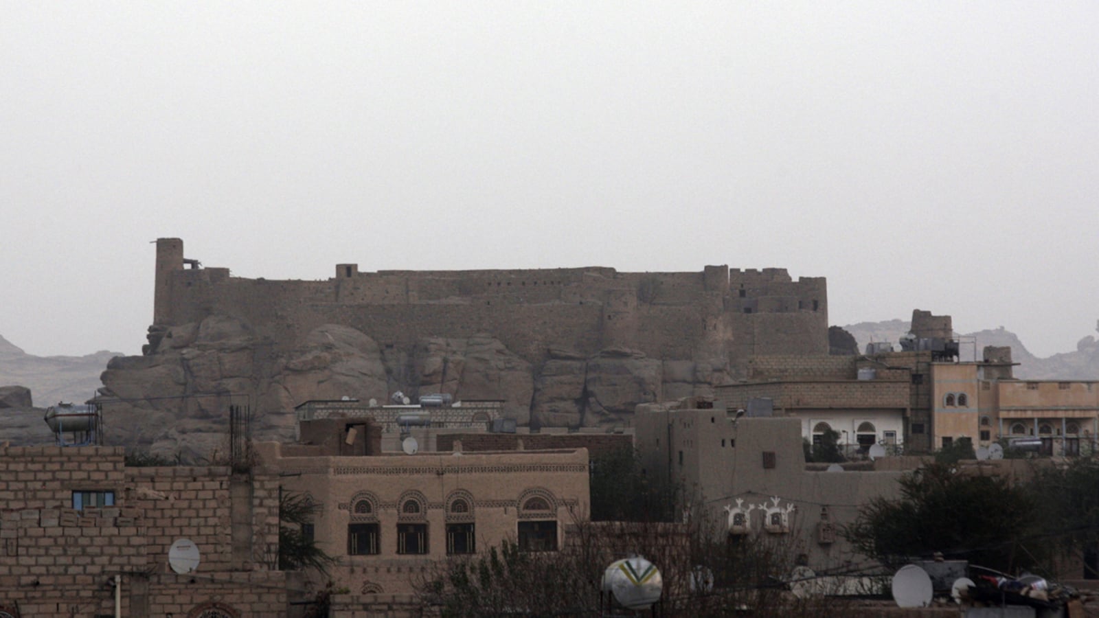cheats/2012/01/16/al-qaeda-takes-yemen-town/al-qaeda-take-over-yemen-town-cs_hwgx2m