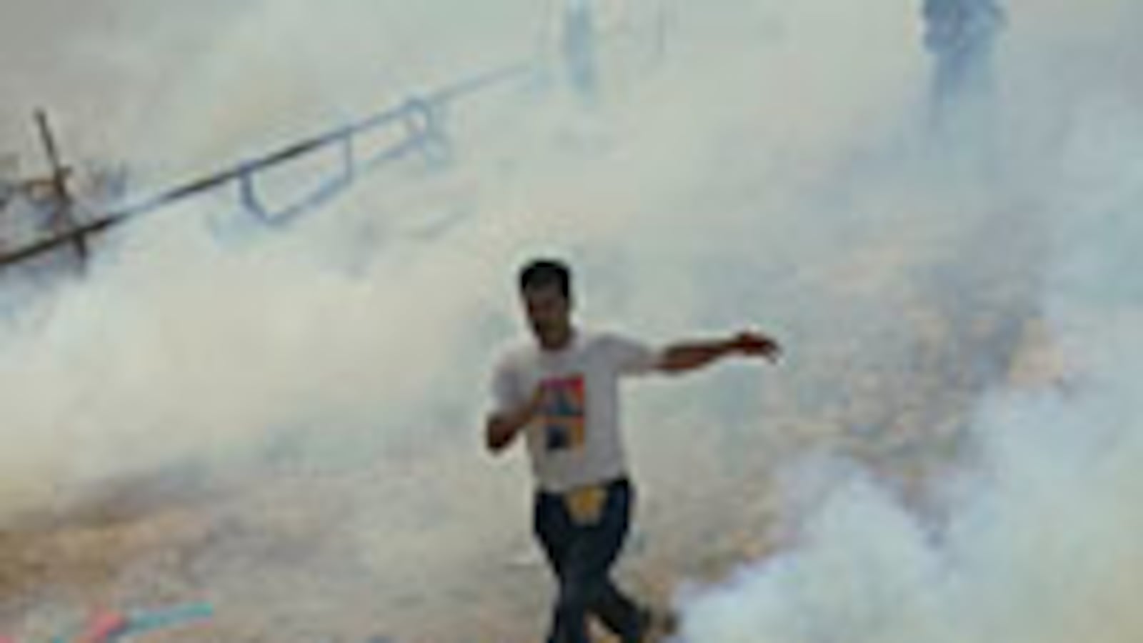 articles/2009/05/21/how-i-got-gassed-in-the-west-bank/blumenthal-gaza-gas_27787_udq10d