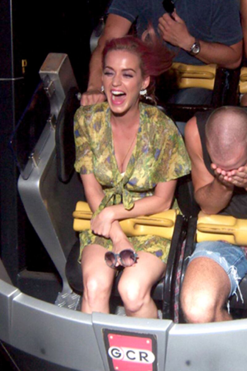 galleries/2012/07/21/celebrity-roller-coaster-faces-kim-kardashian-katy-perry-justin-bieber-and-more-photos/roller-coaster-faces-perry_j67kk6