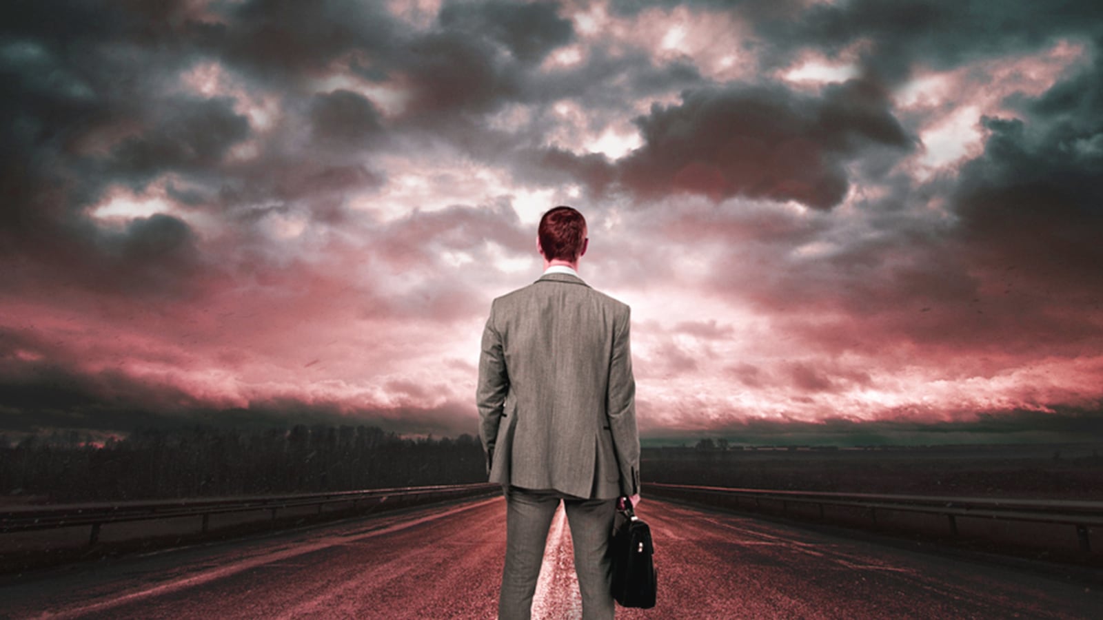 articles/2015/04/10/he-handles-american-nuclear-weapons-has-anger-issues/150409-cpi-weapons-tease_iso30t