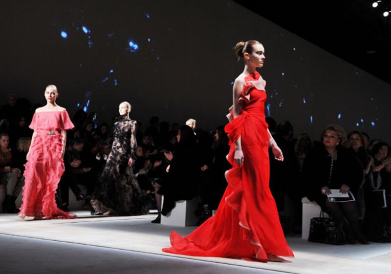 galleries/2010/03/11/paris-fashion-week/paris-fashion-week---valentino_xdrntv