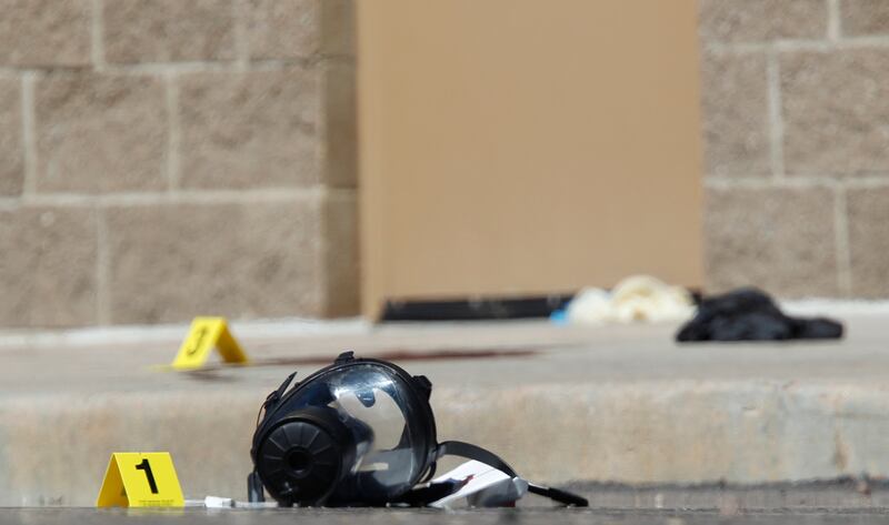 galleries/2012/07/20/aurora-colorado-dark-knight-shooting-photos/update-gal-co-shooting-3_qcsanh