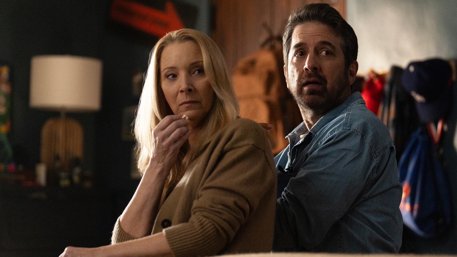 Lisa Kudrow as Lydia and Ray Romano as Paul in Episode 101 of No Good Deed.