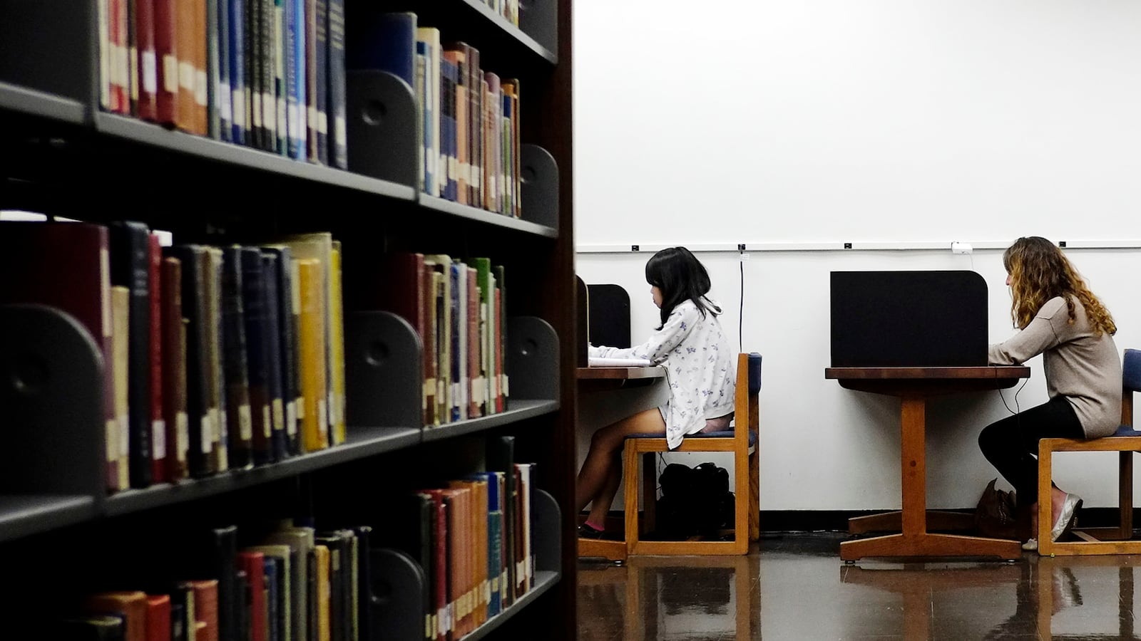 cheats/2013/07/23/parents-giving-kids-less-money-for-college/130723-university-tuition-cheat_rsidqs