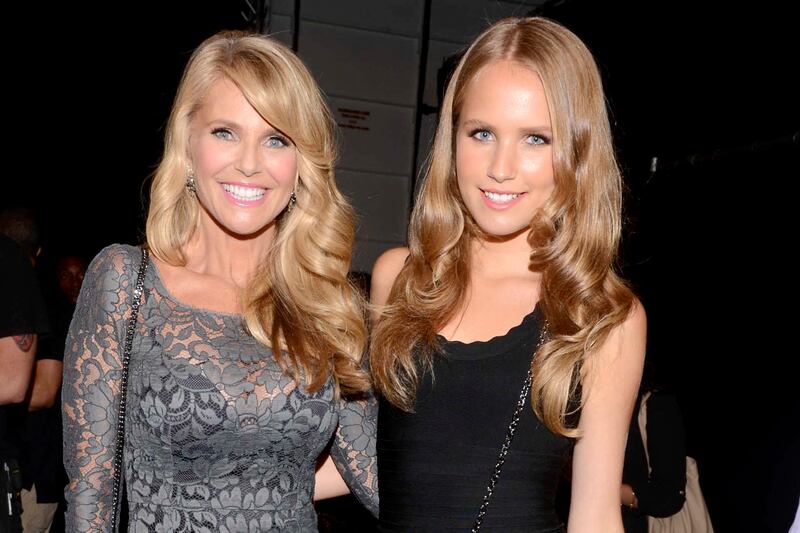 articles/2013/11/06/img-double-signs-christie-brinkley-and-her-daughter-schiaparelli-will-show-at-paris-couture-week/131106-christie-sailor-brinkley_jq5ut7