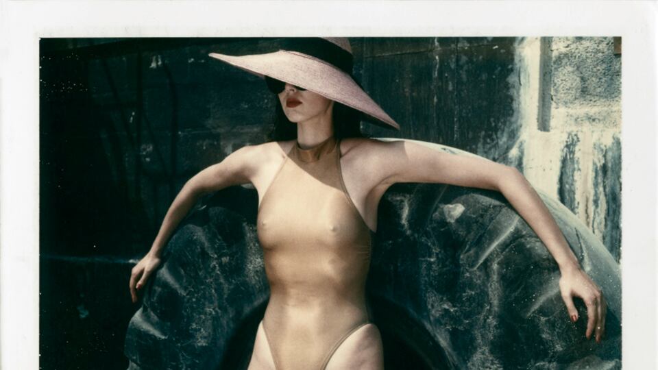 galleries/2011/08/06/helmut-newton-polaroids-photos/helmut_newton_polaroids-3_v0cjam