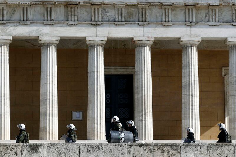 galleries/2012/02/14/greece-riot-photos-protesters-rage-against-austerity/GAL-greece-riots-07_cb37jm