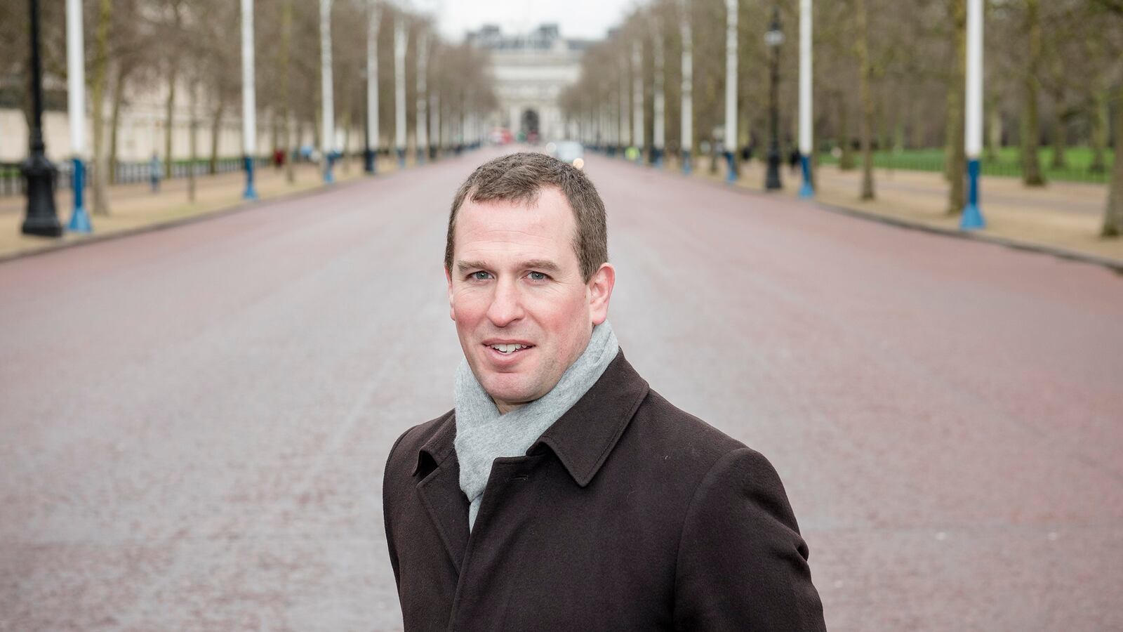 articles/2016/01/15/queen-s-grandson-organizes-her-birthday-and-cashes-in/160115-sykes-peter-phillips-tease_x7m75p