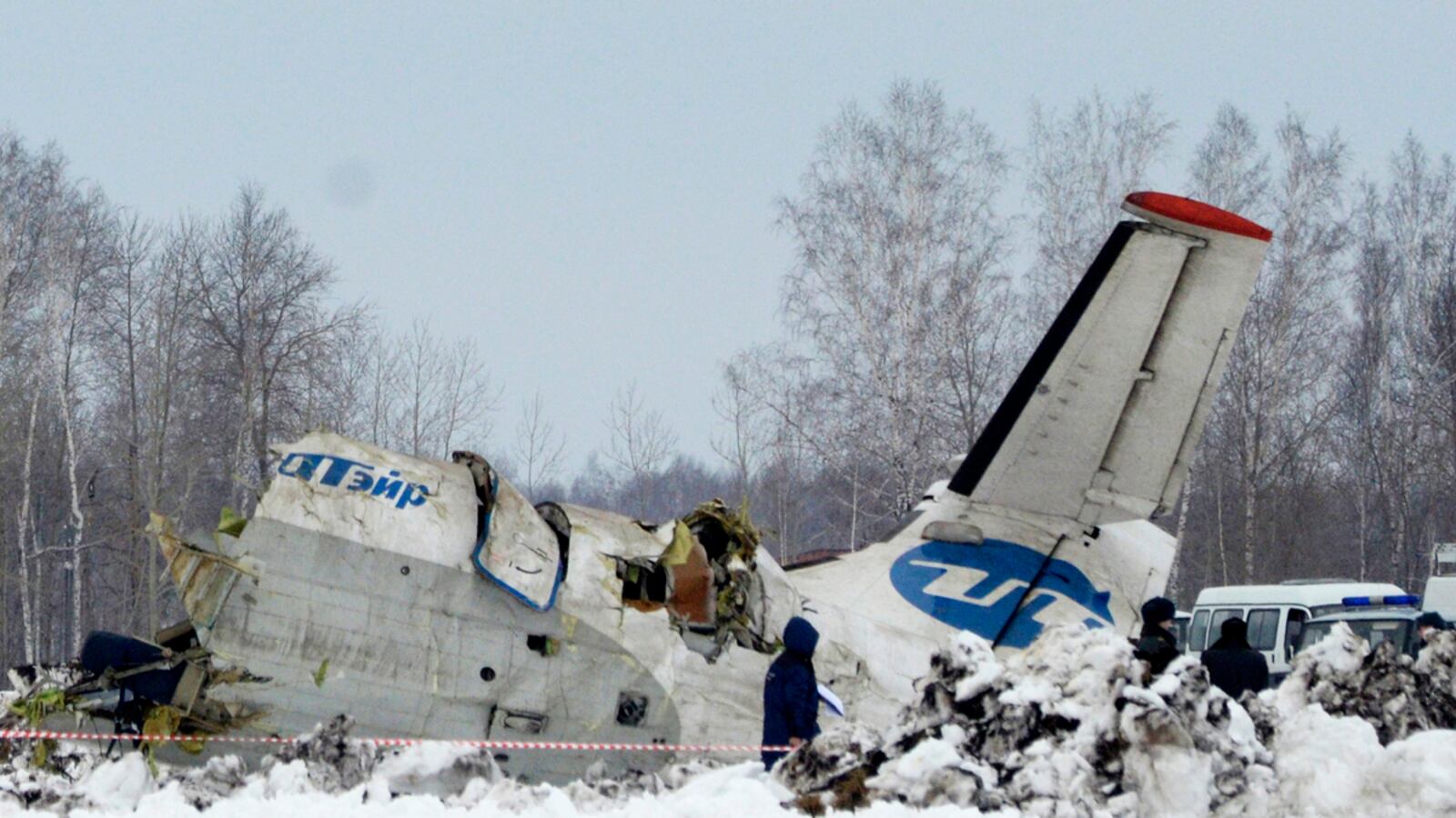cheats/2012/04/02/12-survivors-in-russian-plane-crash/russia-plane-crash-cheat_tzq9zy