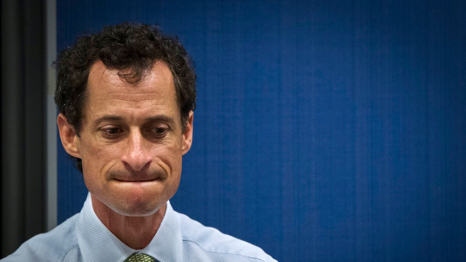 articles/2016/08/29/anthony-weiner-loses-huma-abedin-and-two-jobs-on-the-same-day/160829-weill-weiner-tease_f62tgq