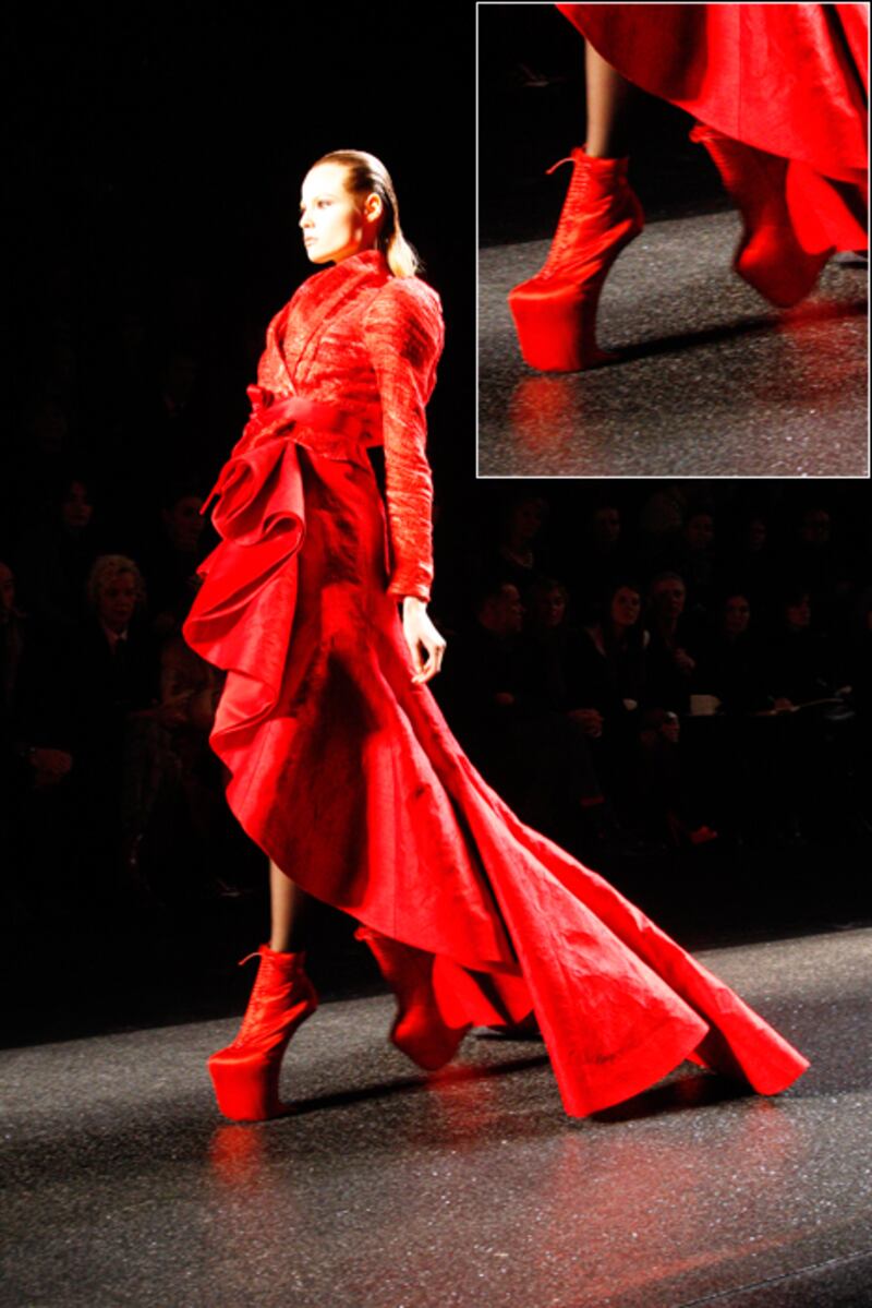 galleries/2010/10/08/killer-heels/high-heels---ricci_lqhvcg