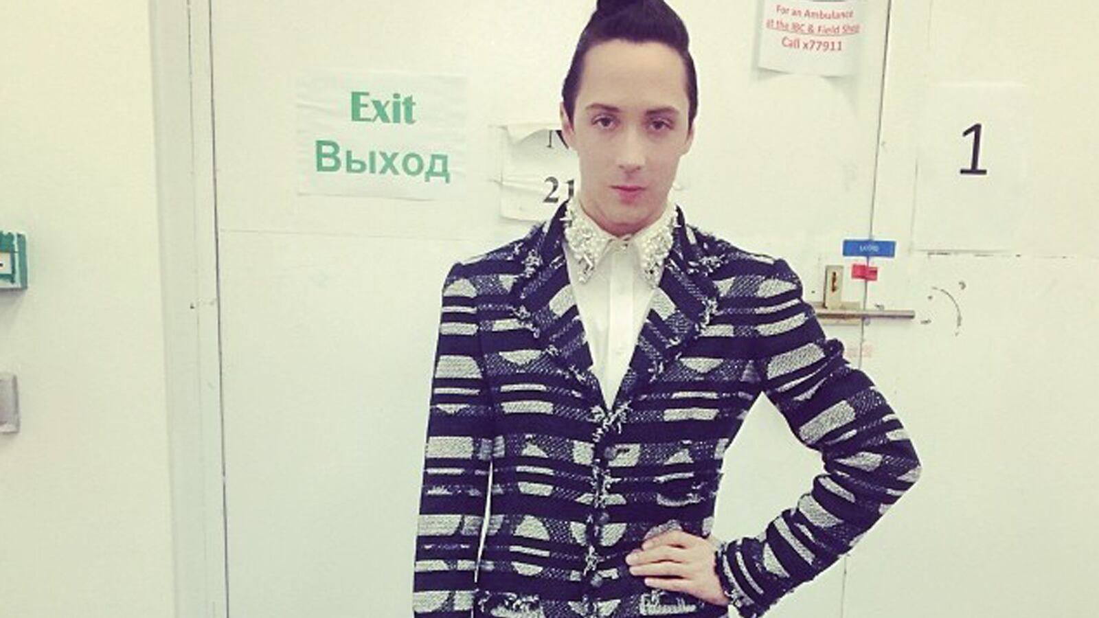 galleries/2014/02/12/suck-it-putin-johnny-weir-s-fabulous-sochi-fashion-photos/140219-weir-fashion2-tease_w2igns