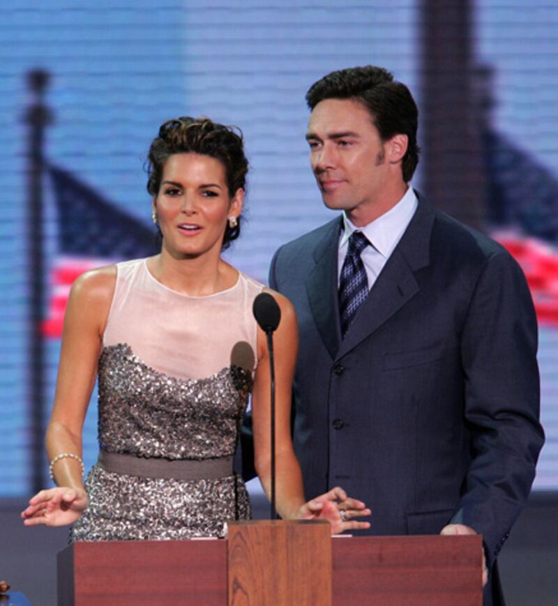 galleries/2012/08/26/stars-who-shined-at-the-republican-national-convention-photos/stars-at-the-republican-national-convention-harmon_x3kcow