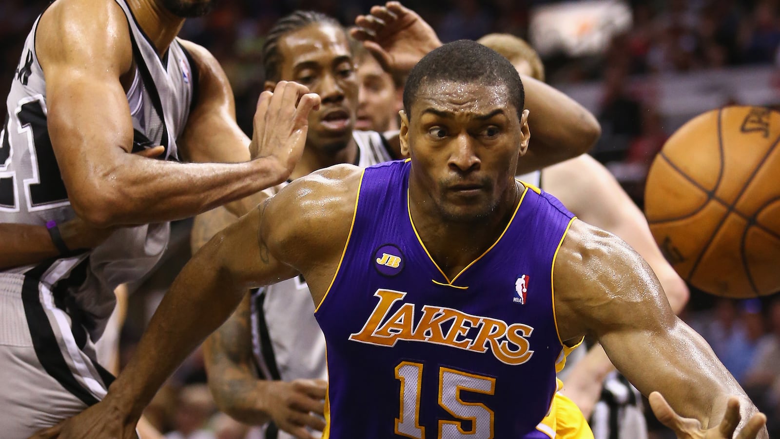 articles/2013/07/16/metta-world-peace-s-7-craziest-moments-video/130715-world-peace-vid-tease-embed_yviaix