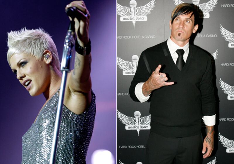 galleries/2010/10/22/f-k-you-songs/f-you-songs---pink-hart_v8jb9v