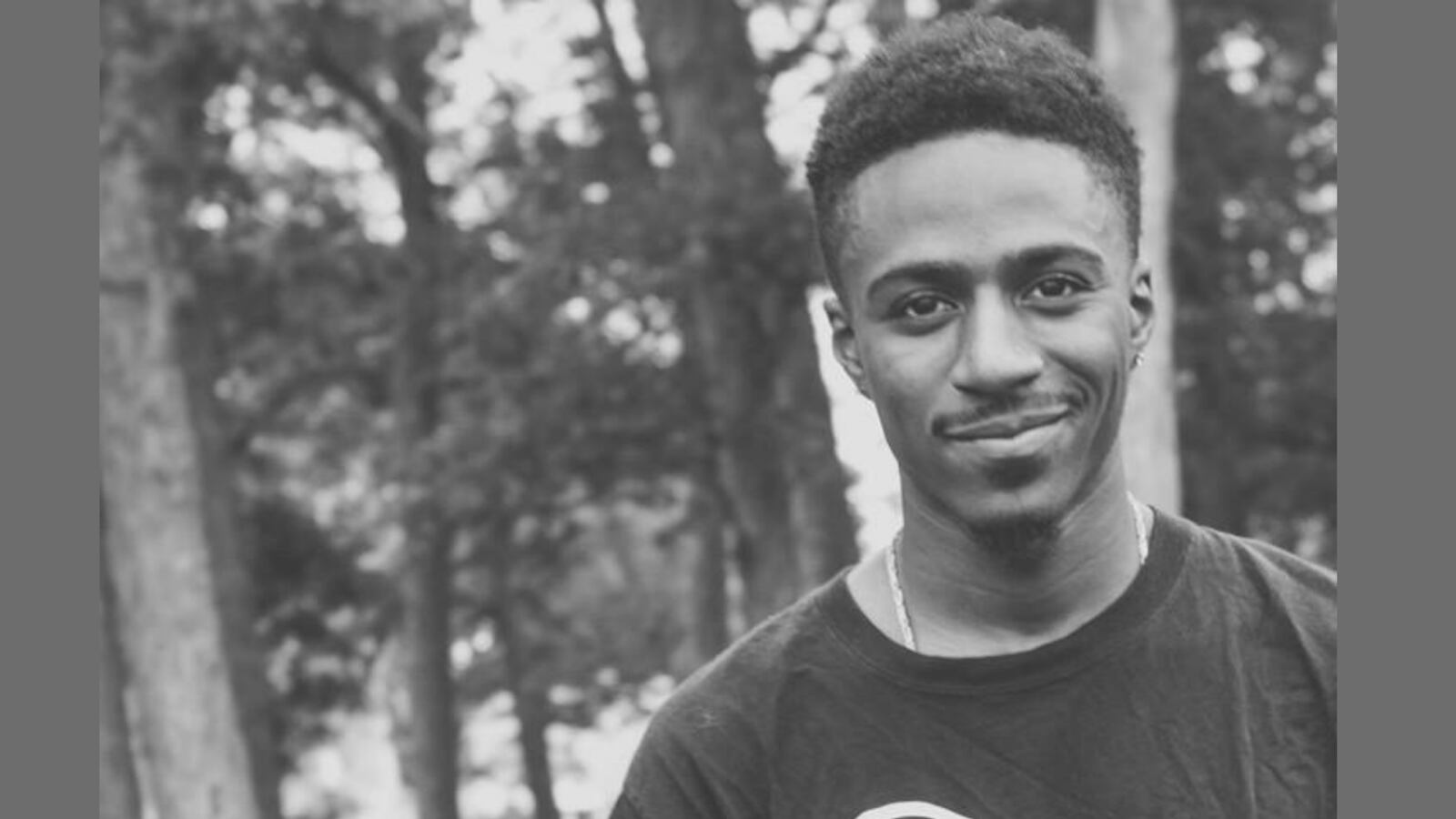 cheats/2016/02/09/black-activist-shoots-self-at-statehouse/160209-mccarrel-cheat_lvvqux