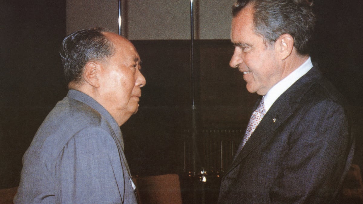 articles/2012/02/20/winston-lord-on-crafting-the-shanghai-communique-with-kissinger/nixon-lord-gelb-article-2_htmgmi