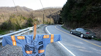 cheats/2011/03/29/massey-energy-fails-new-safety-tests/massey-energy-mine-explosion_oyjkio