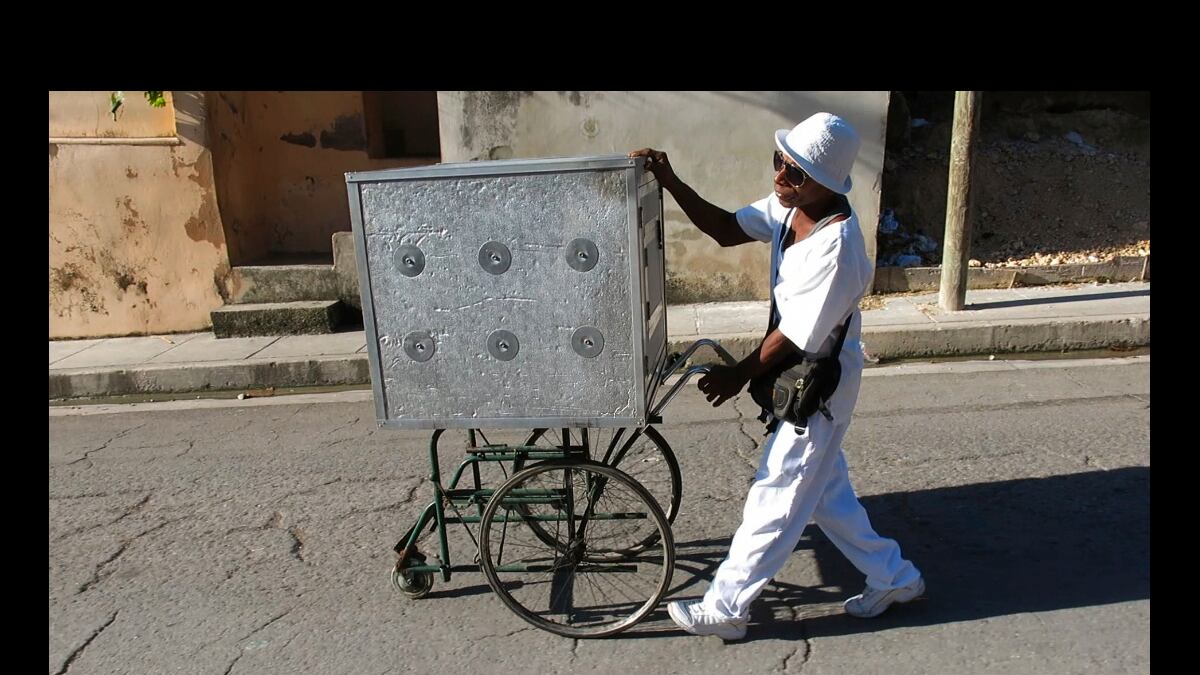 articles/2013/10/16/neil-leonard-at-stephan-stoyanov-is-the-daily-pic-by-blake-gopnik/hawker-daily-pic_z9r6lc