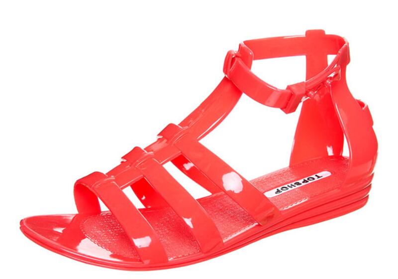 galleries/2009/06/03/the-new-beach-essentials/beach-bag---topshop-gladiator_iveski