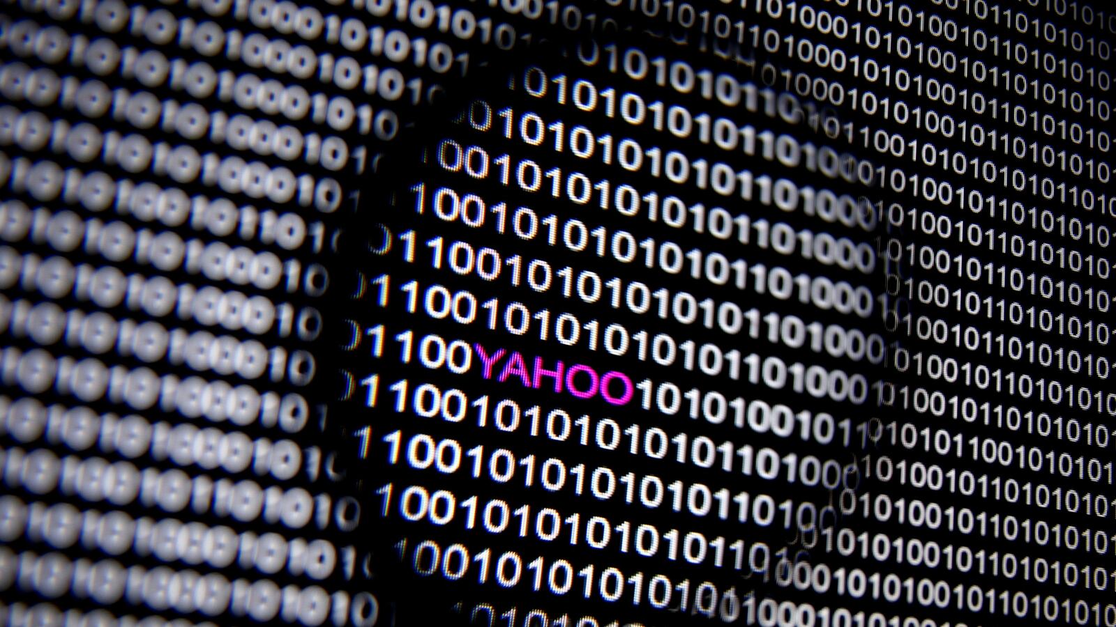 cheats/2017/01/23/yahoo-faces-sec-probe-over-data-breach-disclosures/170122-yahoo-sec-probe-breaches-cheat_bxi51w