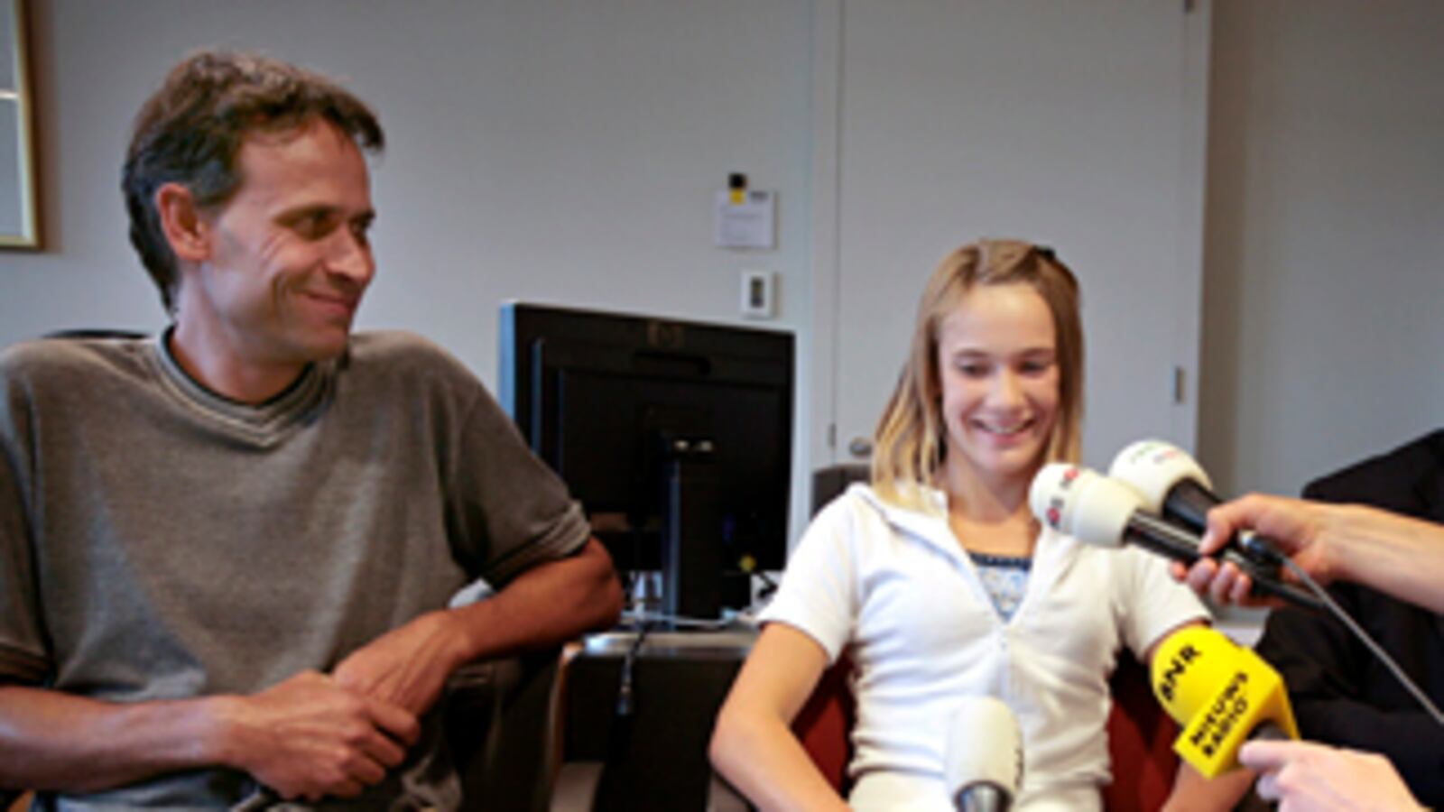 cheats/2009/12/20/dutch-teen-disappears-from-home/missing-dutch-teen-laura-dekker_agkmiz
