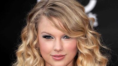 cheats/2009/02/08/the-insecure-grammys/grammys-taylor-swift_f6izqj