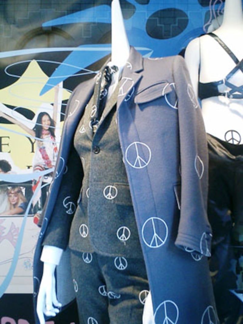 galleries/2008/11/17/boho-chic/barneys-thom-browne_ivgj0g