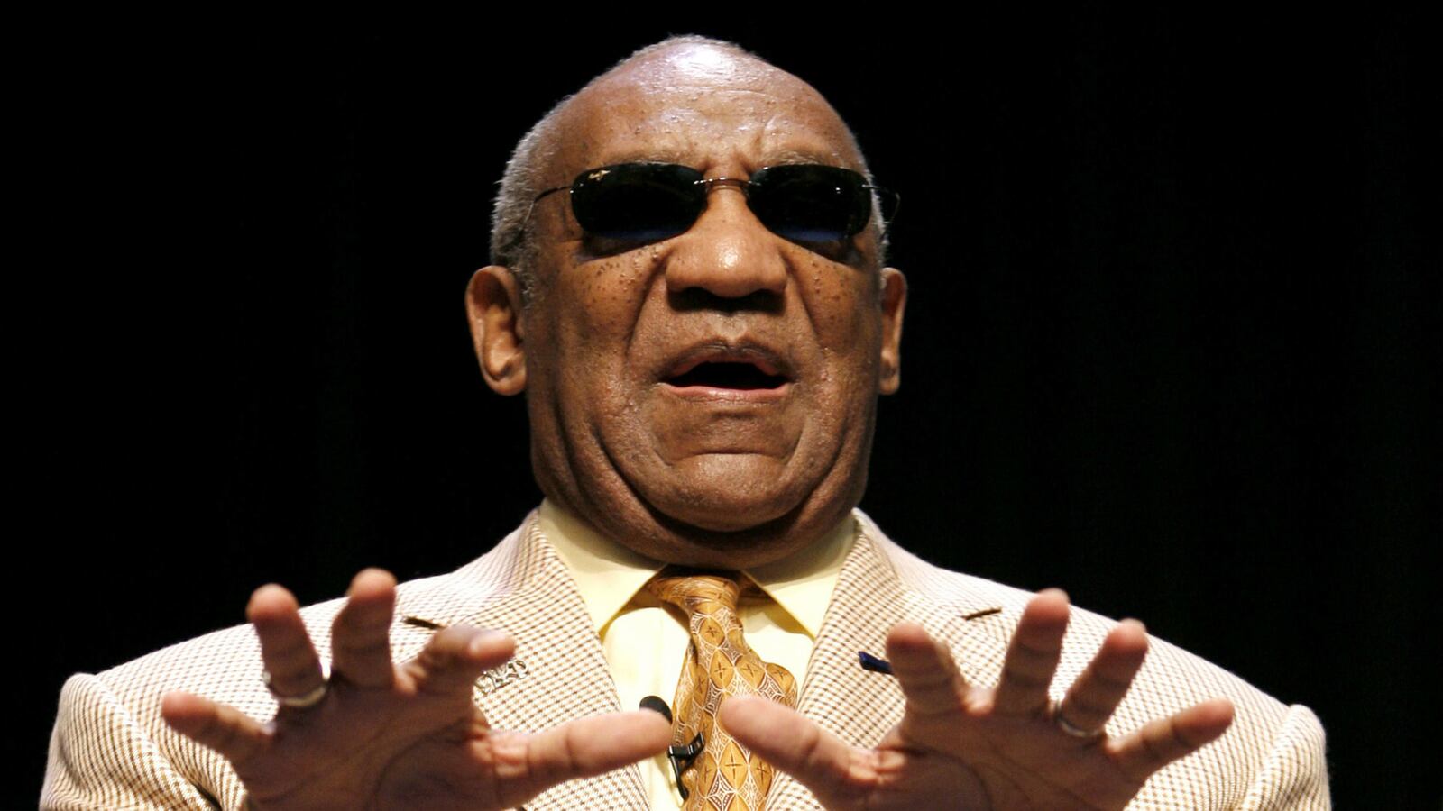 cheats/2014/11/20/cosby-lawyer-releases-accuser-s-criminal-record/141120-bill-cosby-cheat_kwwbhc