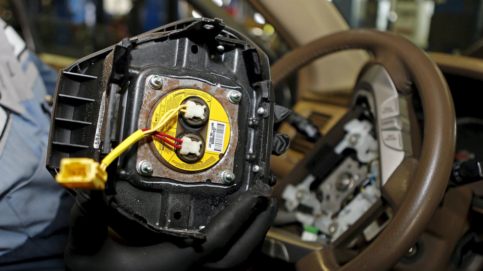 cheats/2016/05/03/takata-set-to-recall-35m-more-airbags/160504-takata-set-to-recall-more-airbags-cheat_xsyiax