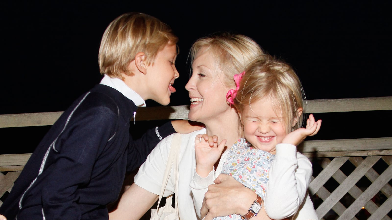 articles/2015/05/27/inside-kelly-rutherford-s-custody-nightmare/150526-kennedy-custody-battle-tease_a8b2jx