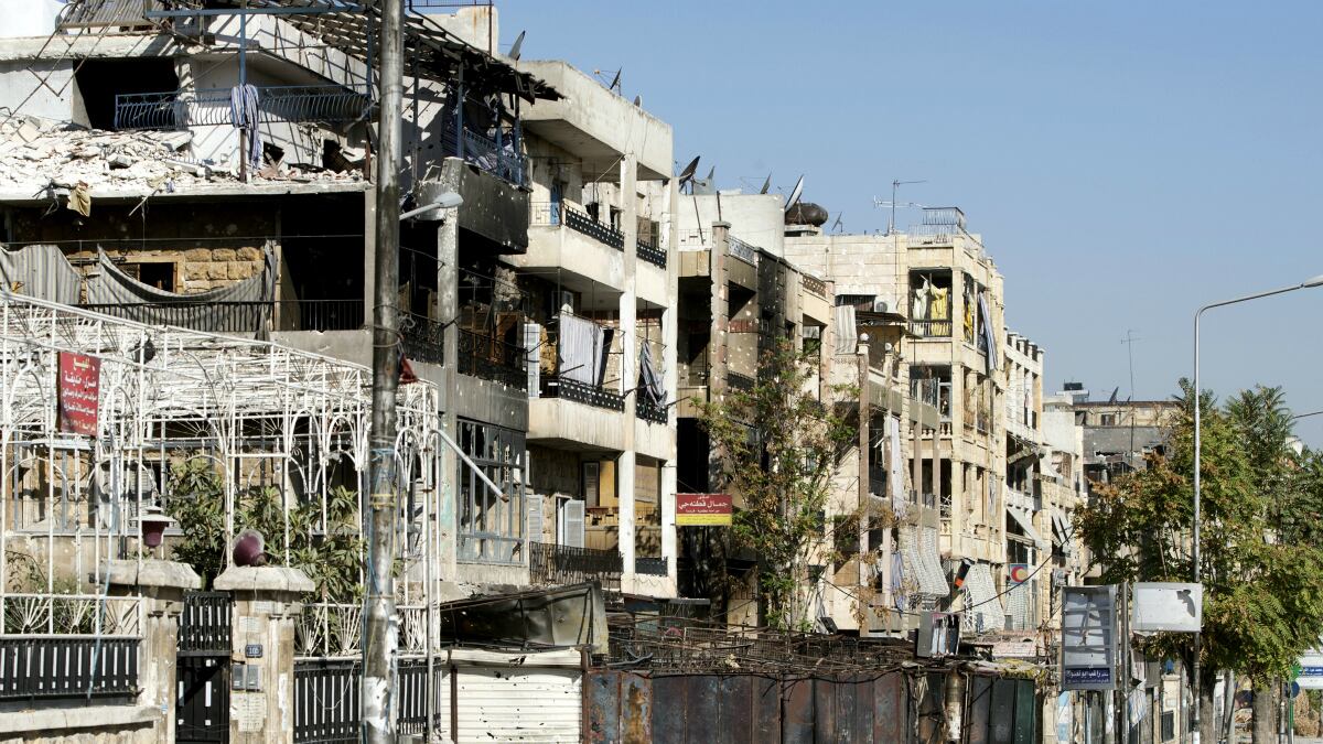 cheats/2012/09/29/over-90-dead-in-aleppo/syria-fighting-aleppo-cheat_zsryrx