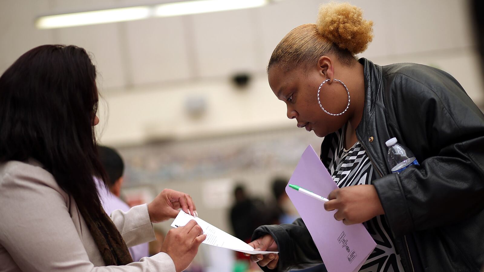 cheats/2014/07/30/u-s-economy-grew-4-in-spring/140730-economy-growth-cheat_vxinwh