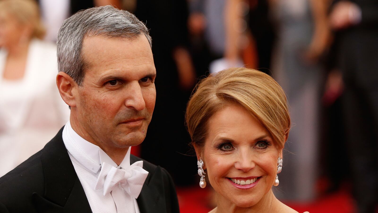 cheats/2014/06/22/katie-couric-weds-john-mollen/140622-katie-couric-cheat_nn9cp9