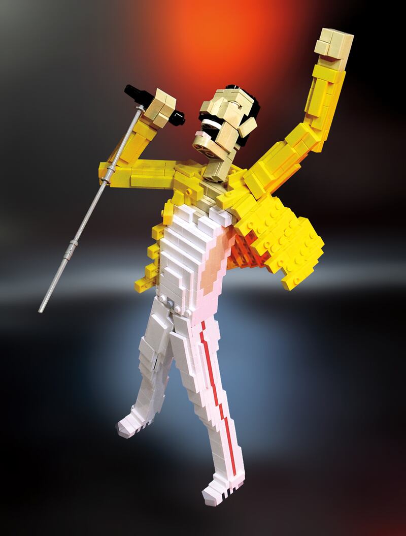 galleries/2013/10/27/block-party-from-freddie-mercury-to-angkor-wat-amazing-lego-sculptures-photos/131022-beautifullego7_djohuc