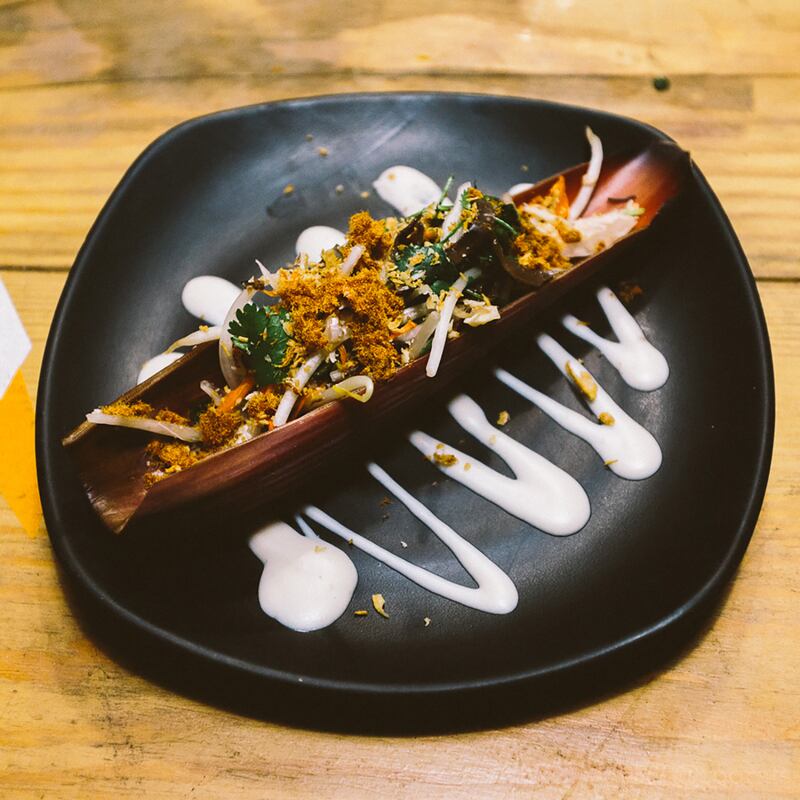 articles/2017/05/05/pop-up-l-a-chef-sees-green-in-weed-cuisine/170504-baca-weed-dinner-pop-ups-embed_tcss2u