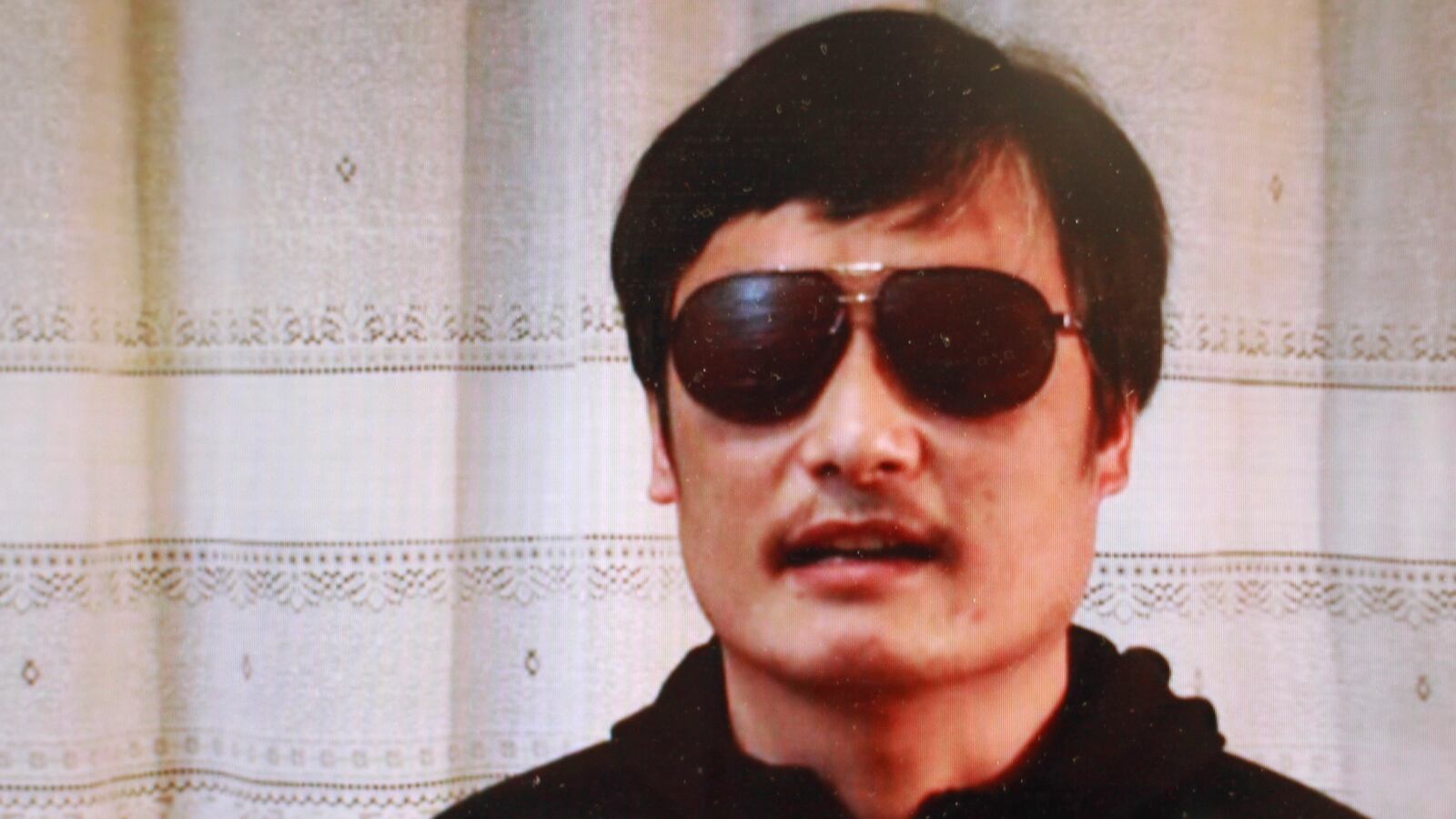 cheats/2012/04/28/u-s-protecting-chinese-activist/china-chen-guangcheng-cheat_xshamk