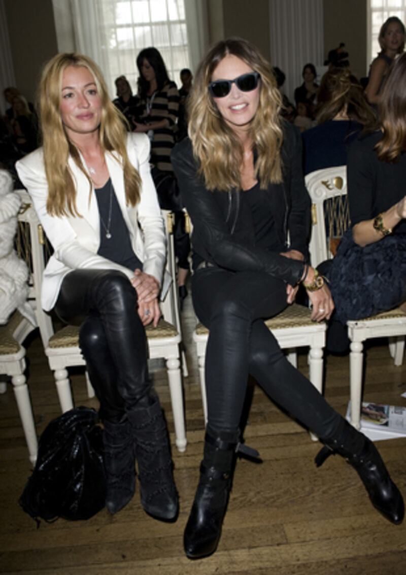 galleries/2010/09/19/london-s-first-days/londons-first-days---7_iuwy4i