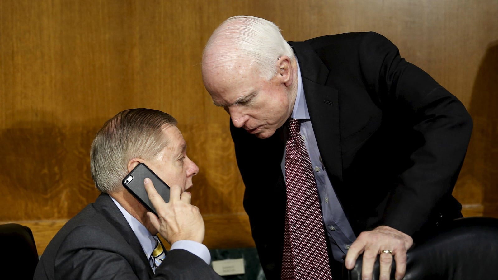 cheats/2017/01/22/mccain-graham-voting-for-rex-tillerson/170122-mccain-graham-cheat_tlyoia