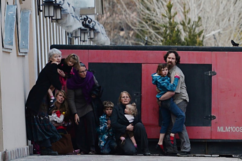 galleries/2014/03/28/taliban-attacks-guest-house-in-kabul-photos/140328-kabul-attack1_imsffn
