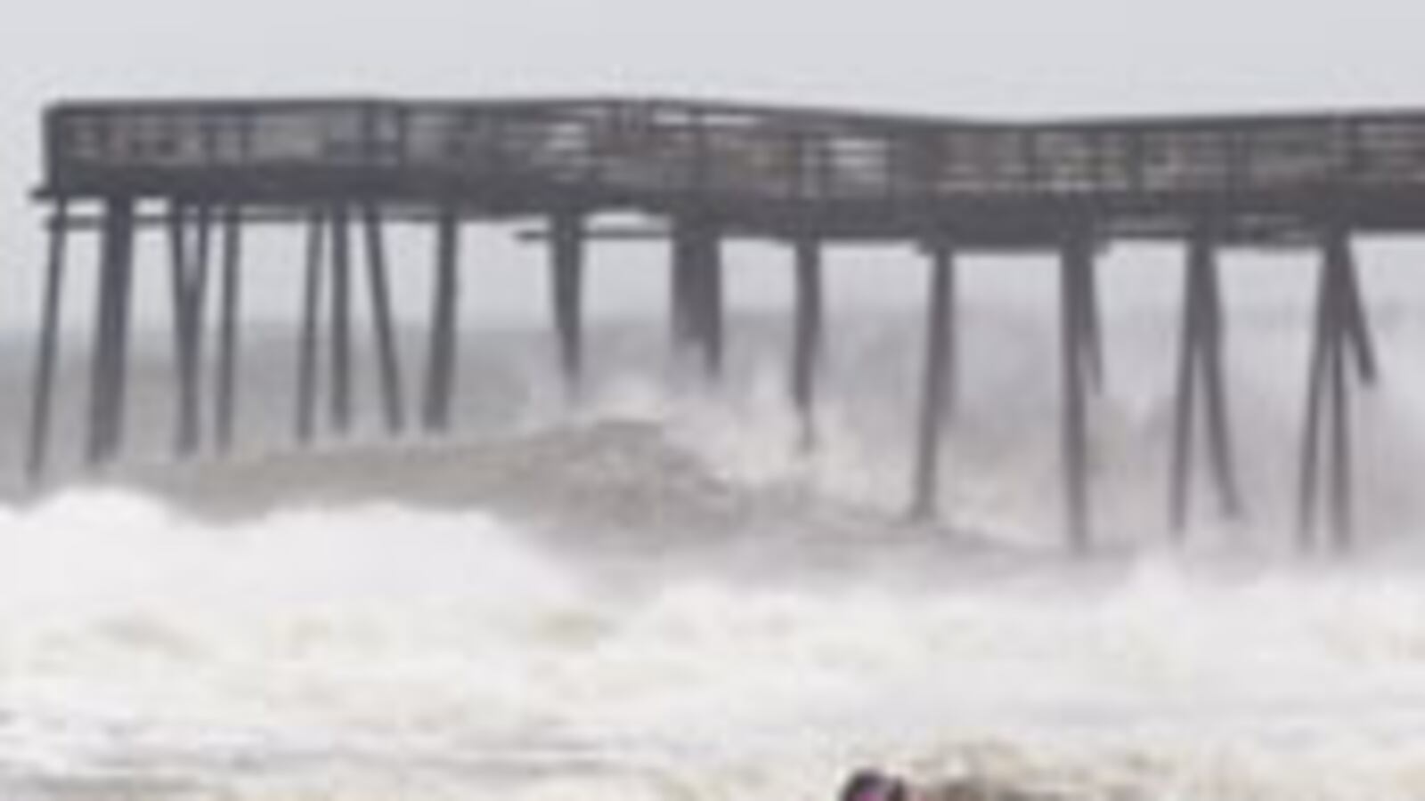 articles/2010/09/01/extreme-weather-5-most-vulnerable-us-cities/cullen-hurricane-earl_124313_kb1yid