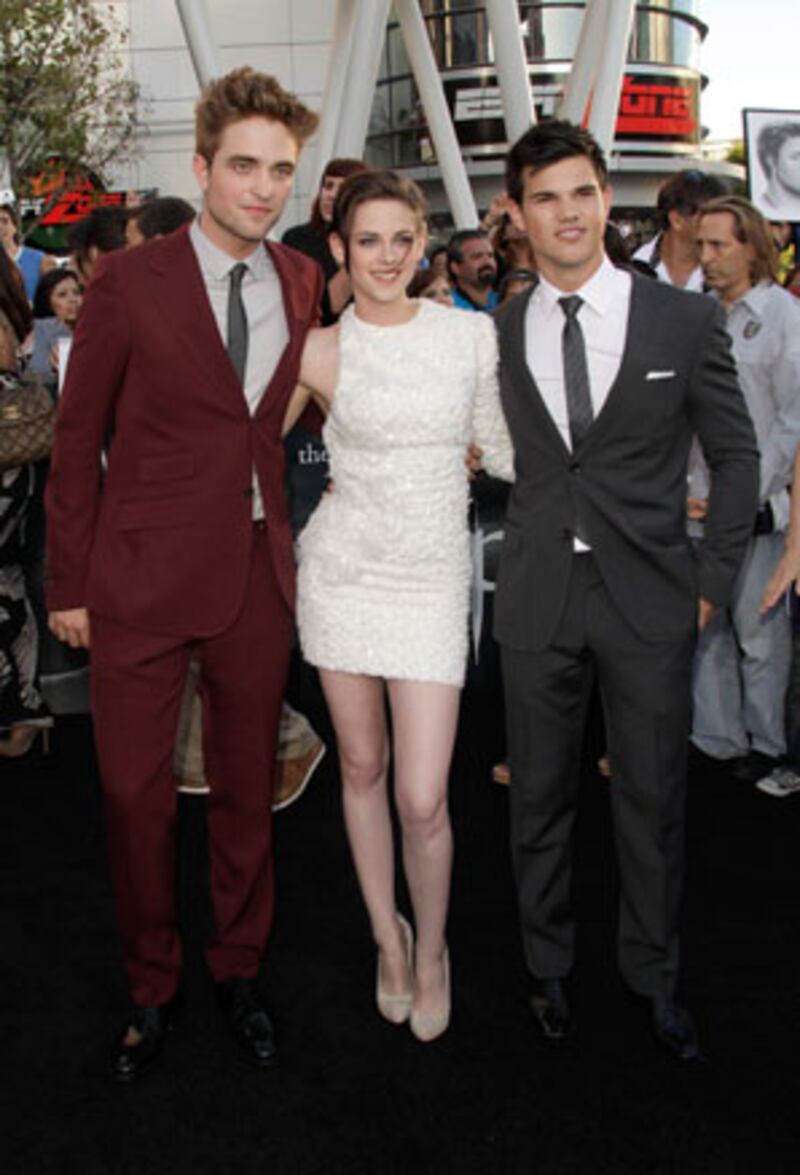 galleries/2010/06/25/twilight-s-starry-night/twilight-premiere_rp64wq