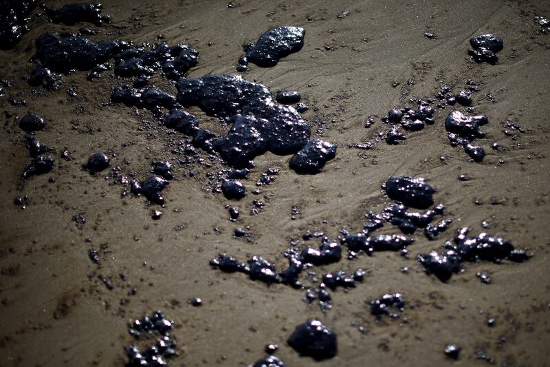 galleries/2015/05/21/california-oil-spill-photos/150521-oil-spill8_cpo8oy