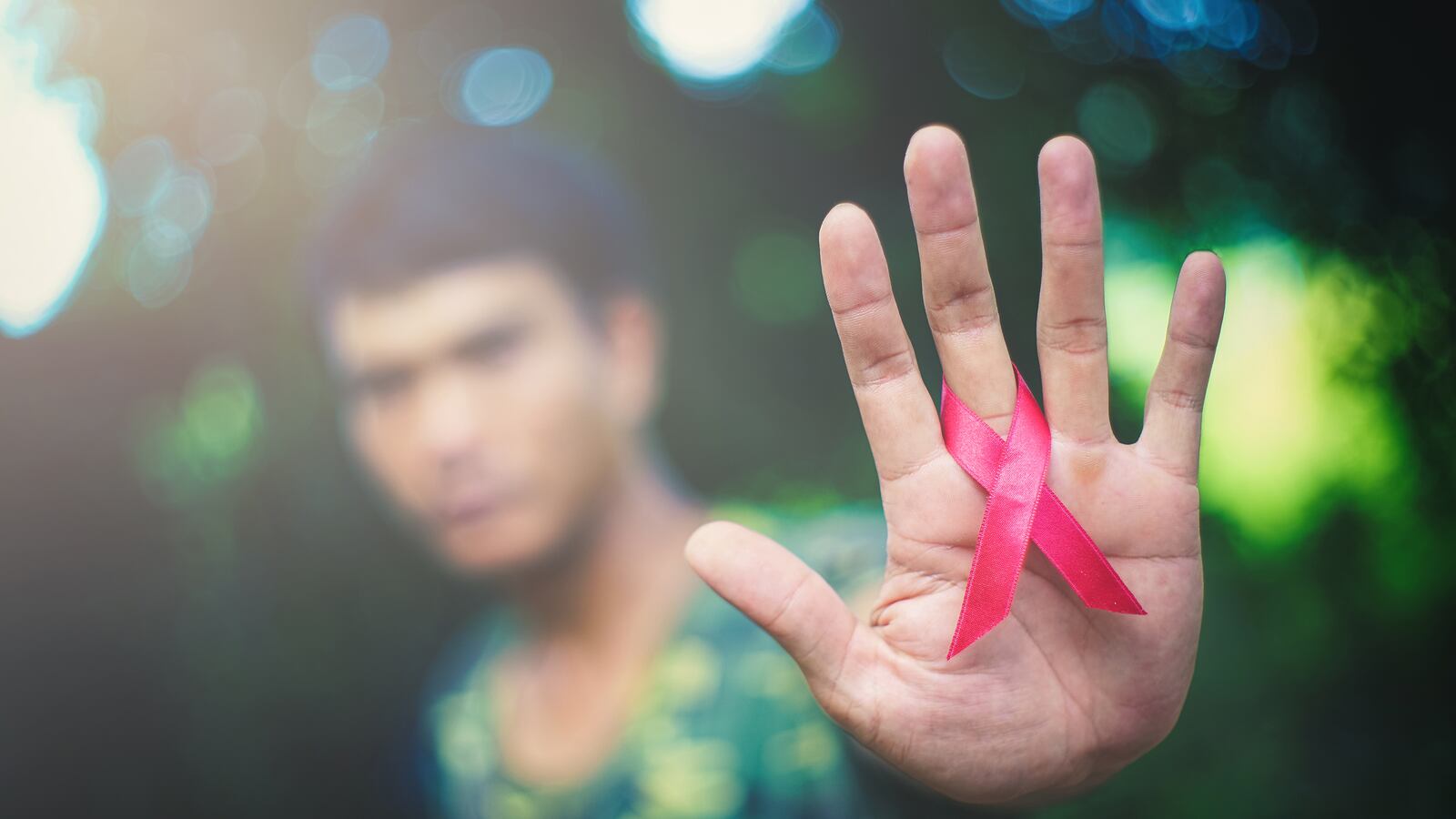 articles/2016/04/19/only-40-percent-of-american-hiv-patients-get-the-care-they-need/160418-nyblade-aids-stigma-tease_bvcj5m