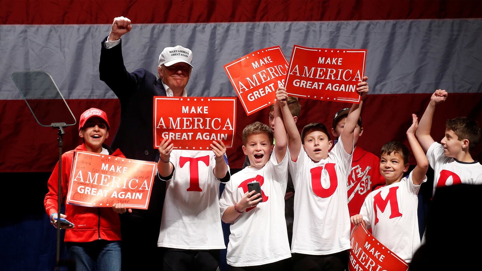 articles/2016/11/07/trump-makes-chaotic-midnight-pitch/161106-Woodruff-trump-rally-tease_zfekjk